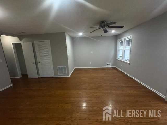 81 Woodmere Dr - Photo 5 of 13