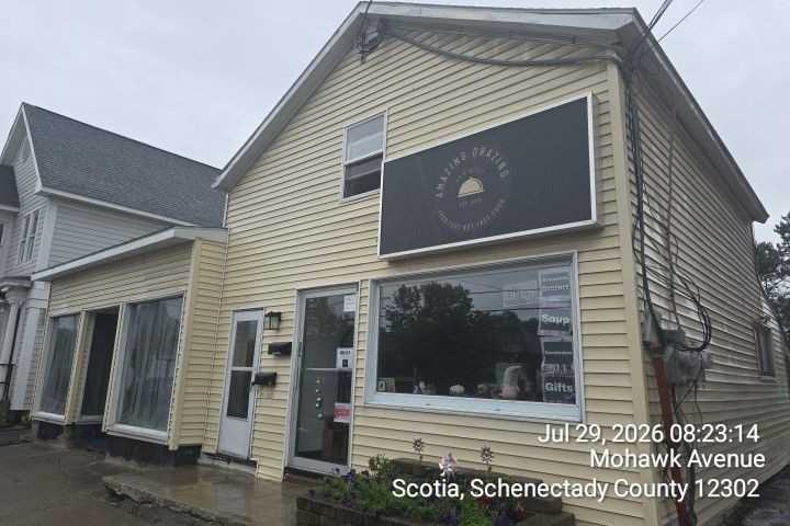 125 Mohawk Ave - Photo 3 of 3