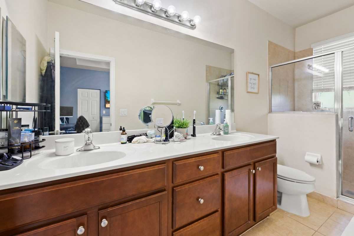 130 Emerald Creek Ter - Photo 3 of 7