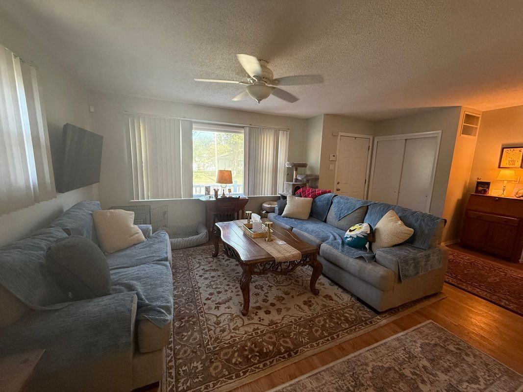 9 Nassau Rd - Photo 3 of 3