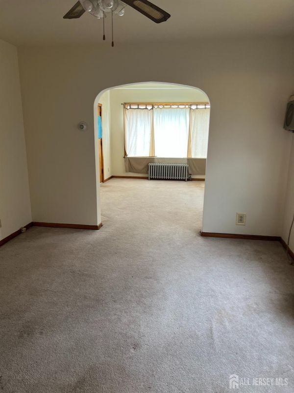 21 Pulaski Ave - Photo 6 of 10