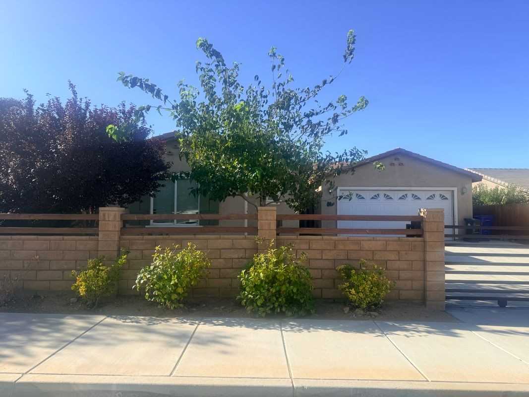 11931 Cove Ct - Photo 3 of 3