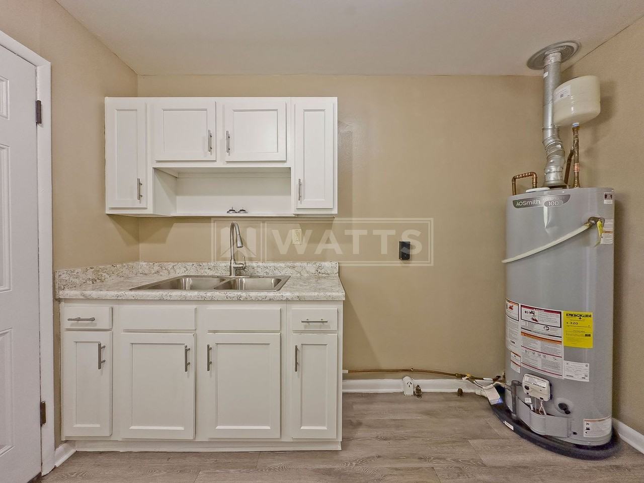 622 1st St W - Photo 6 of 13