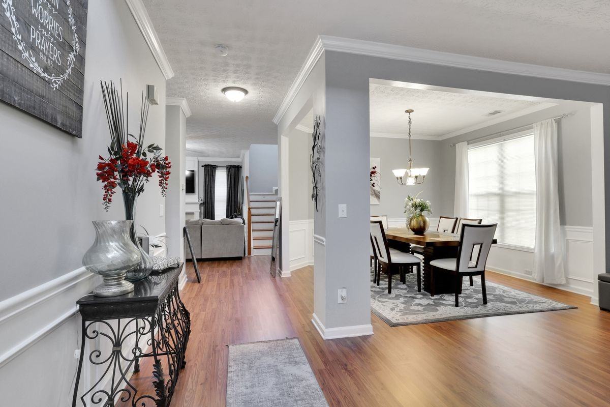 1240 Everwood Dr Sw - Photo 4 of 37