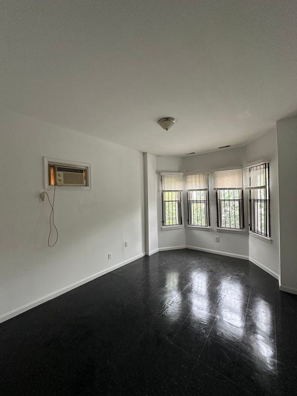 2430 N 30th St - Photo 2 of 16