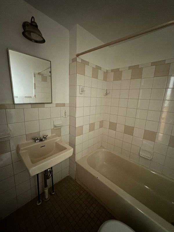 2430 N 30th St - Photo 5 of 16