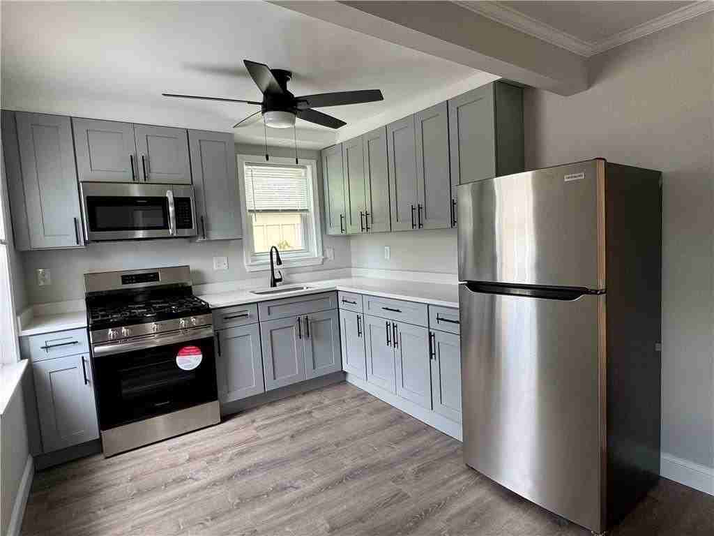 348 Main St ##2 - Photo 4 of 20