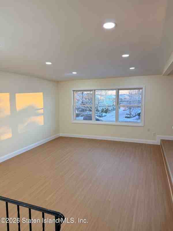 1601 Arden Ave ##2fl - Photo 4 of 11