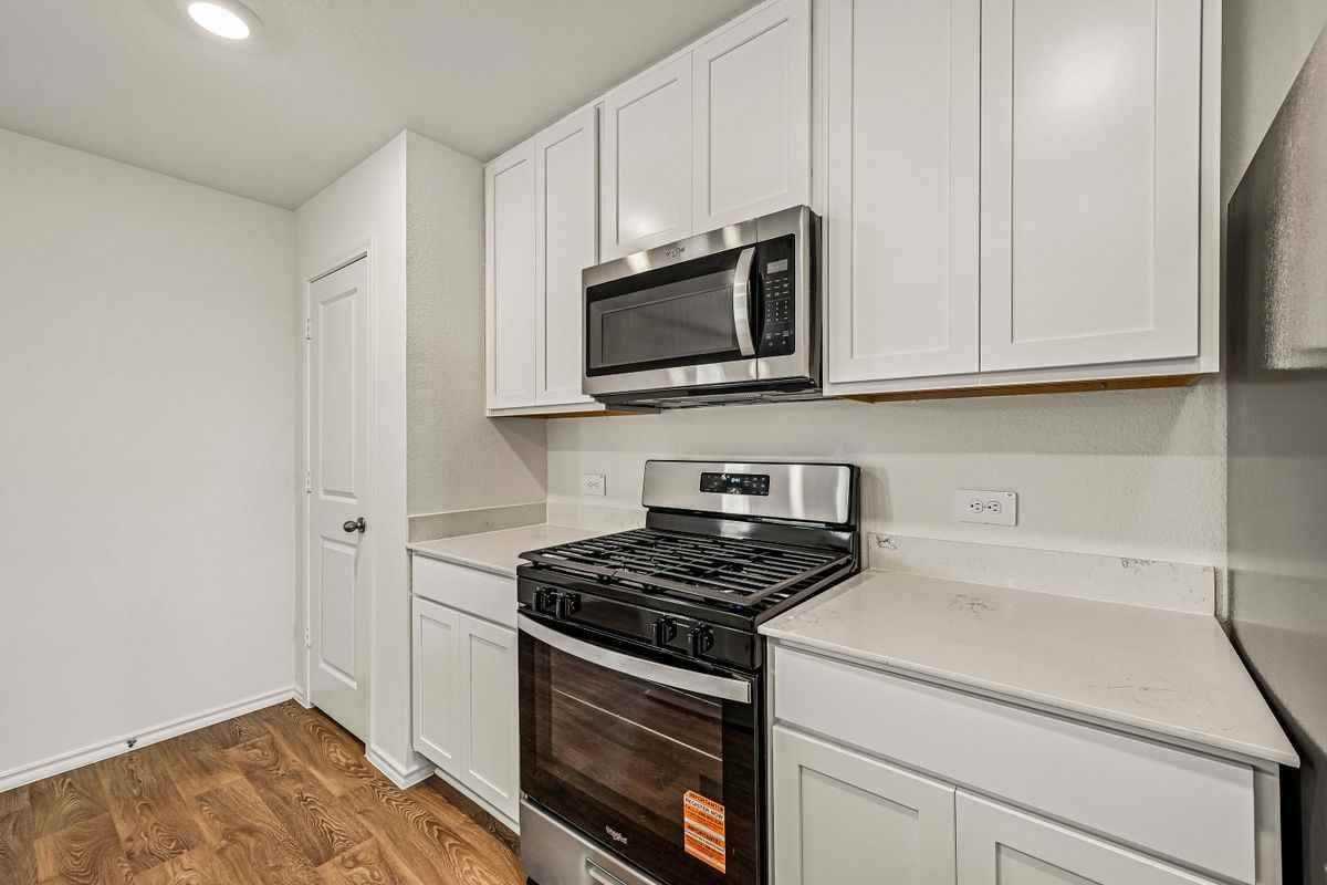 171 Bardwell Way - Photo 5 of 44