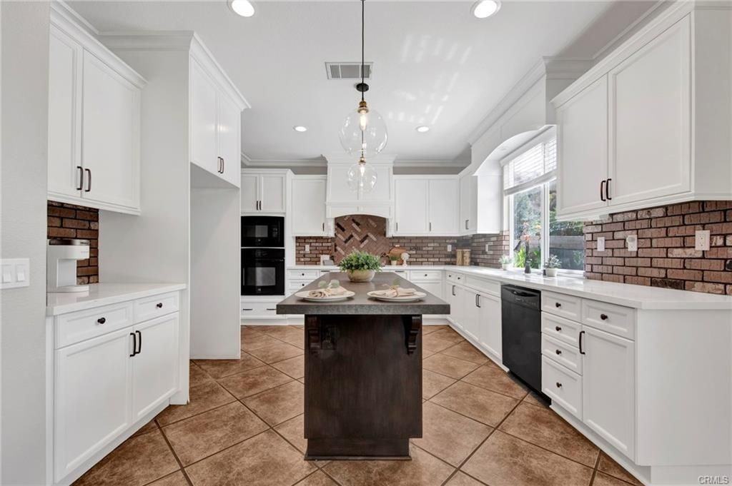 29006 Capri Ct - Photo 5 of 10