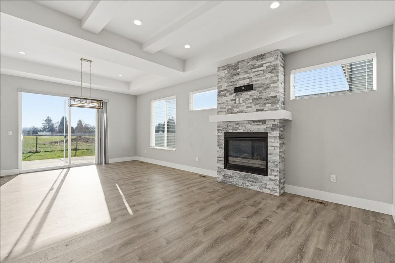 3294 W Giovanni Ln - Photo 5 of 30