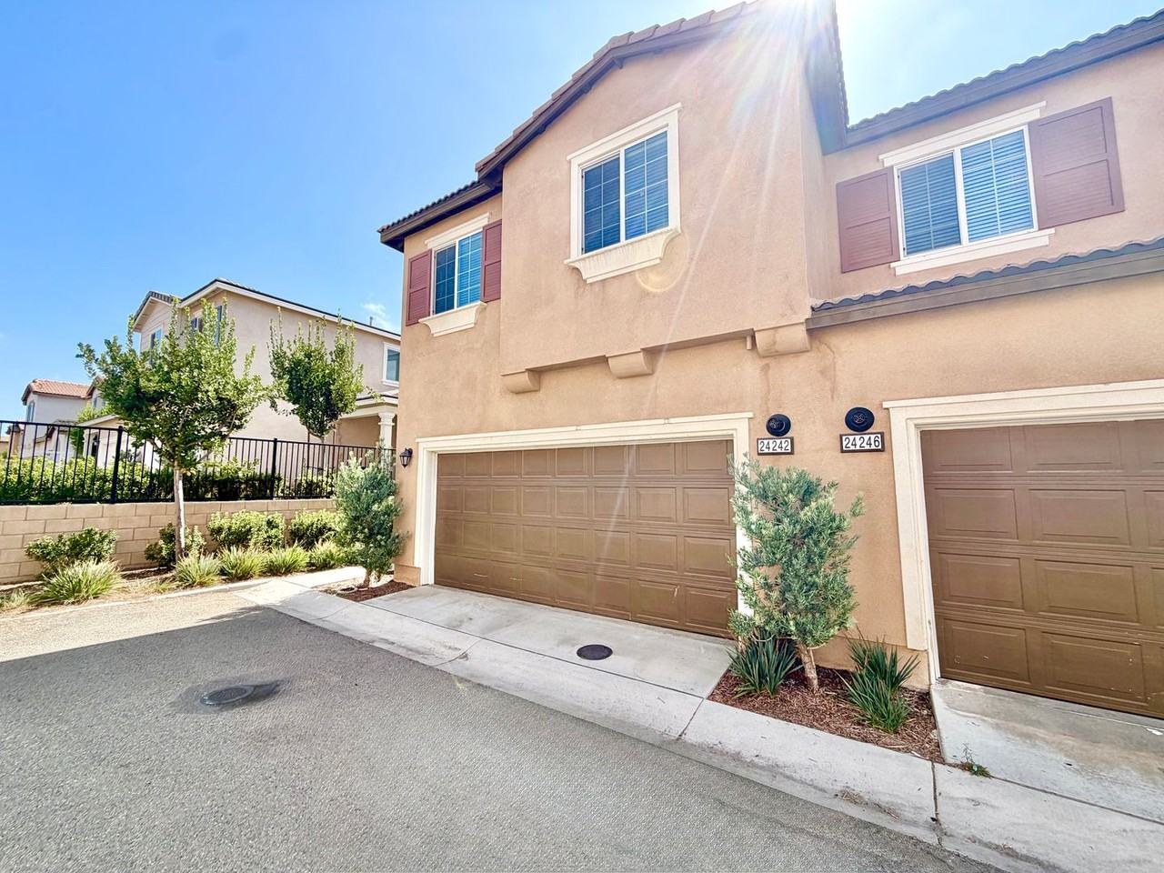 24242 Hazelnut Ave - Photo 2 of 50
