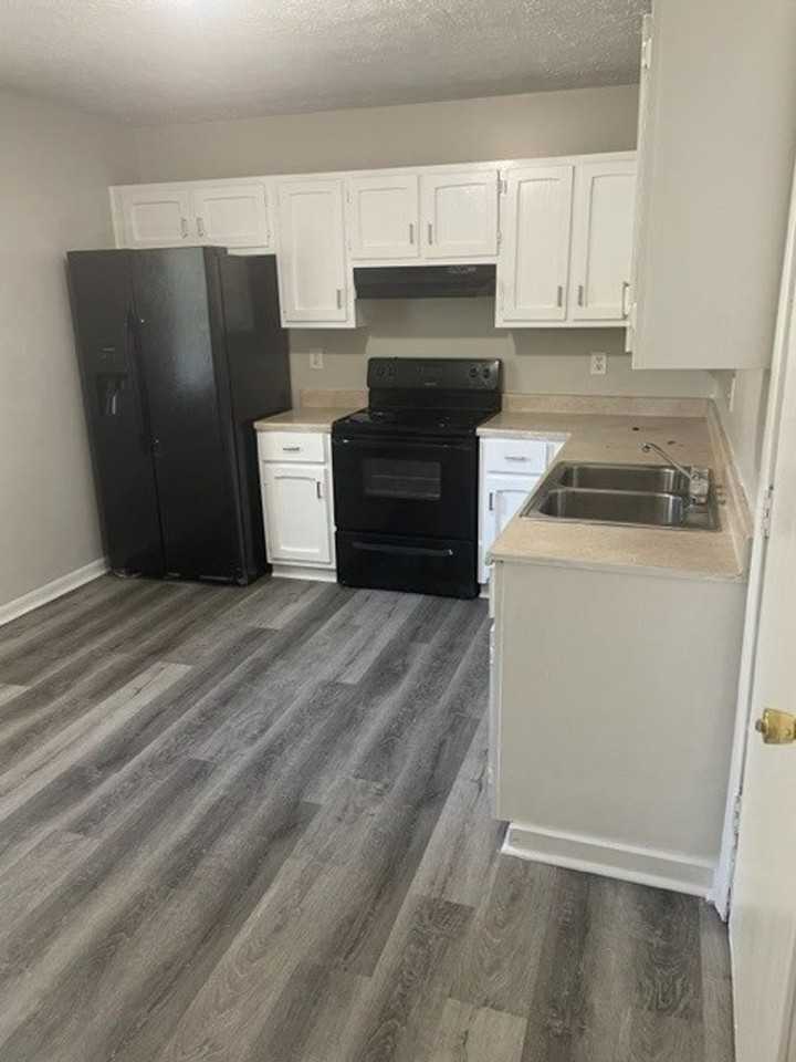 3124 Pawnee Dr - Photo 3 of 7