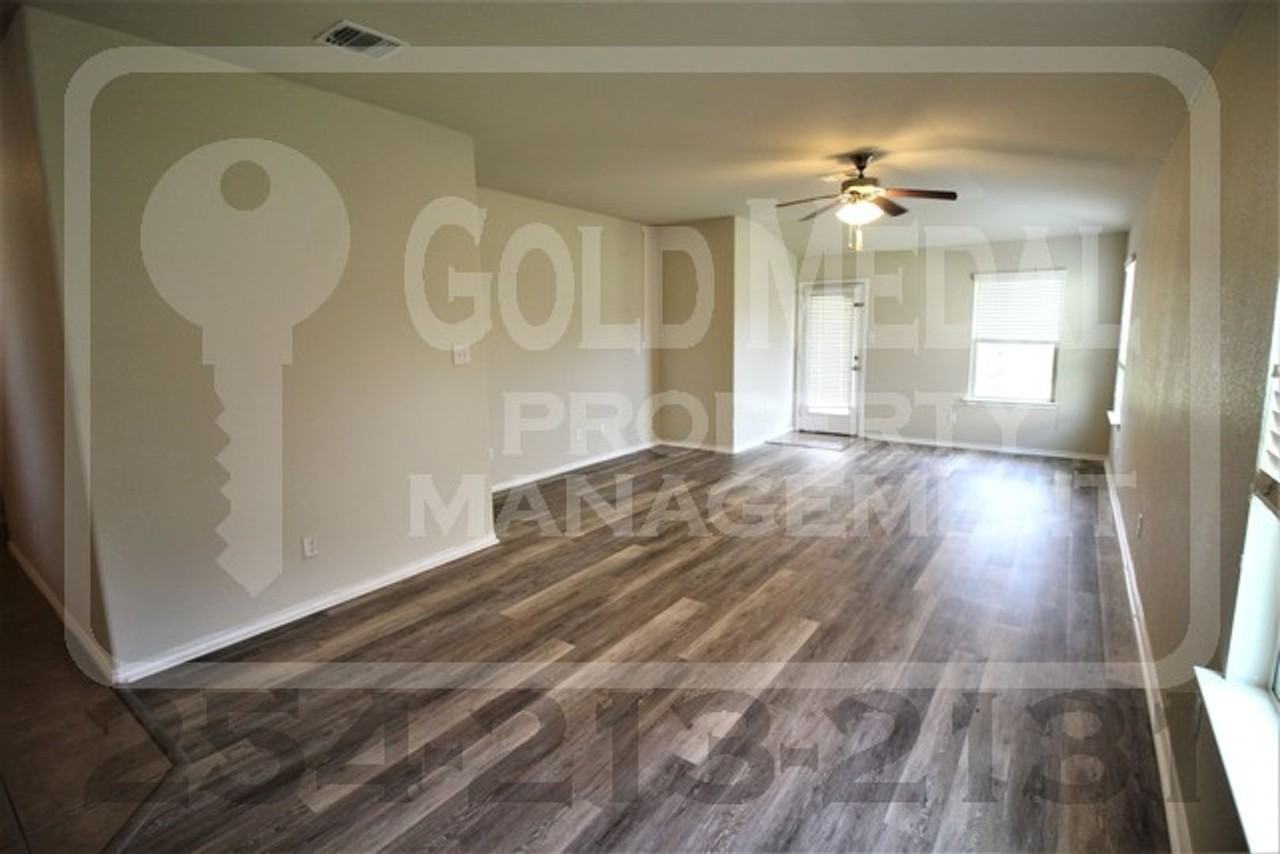 6409 Cool Creek Dr - Photo 5 of 34