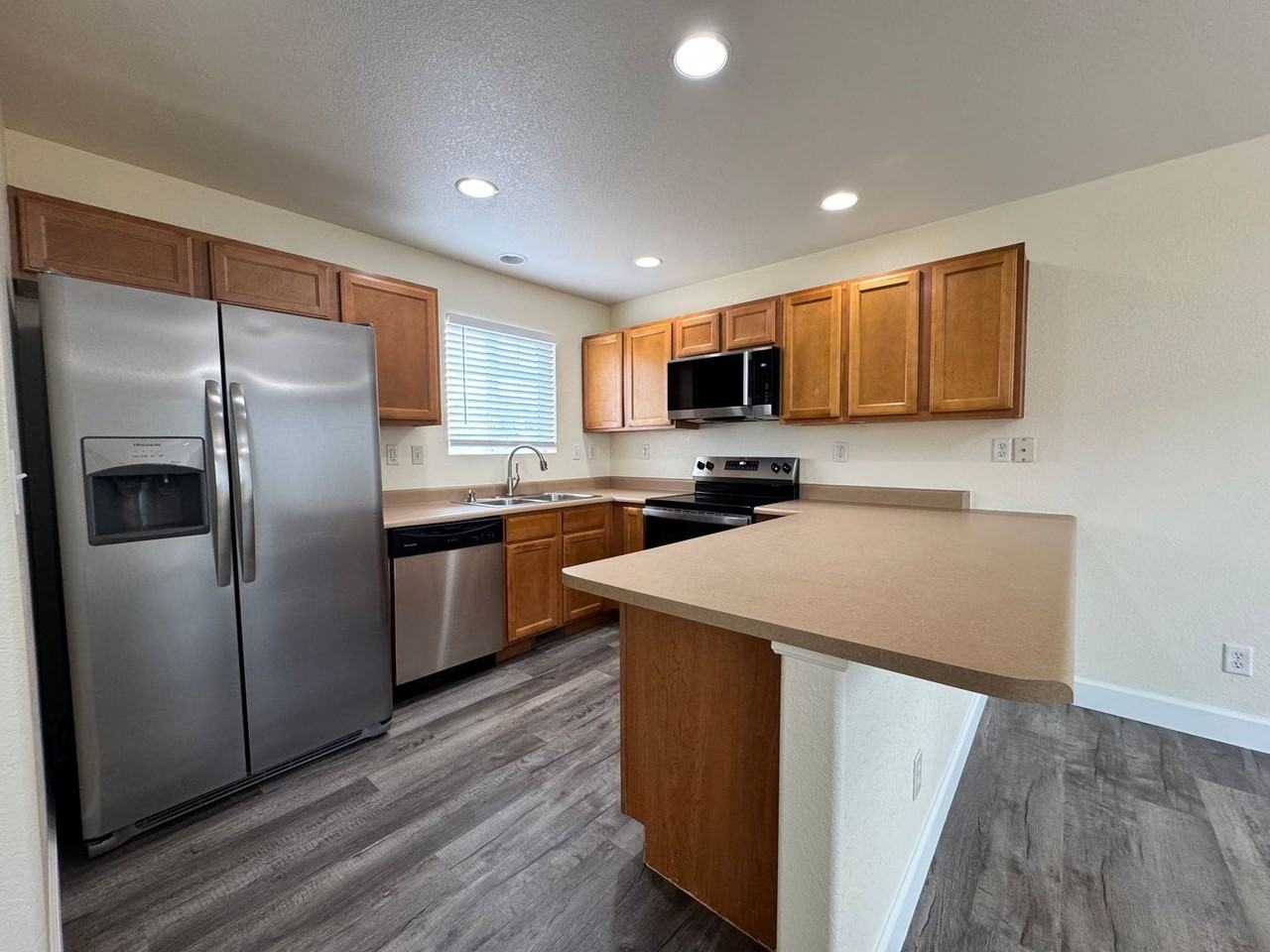 1832 Riverwalk Pkwy - Photo 6 of 23