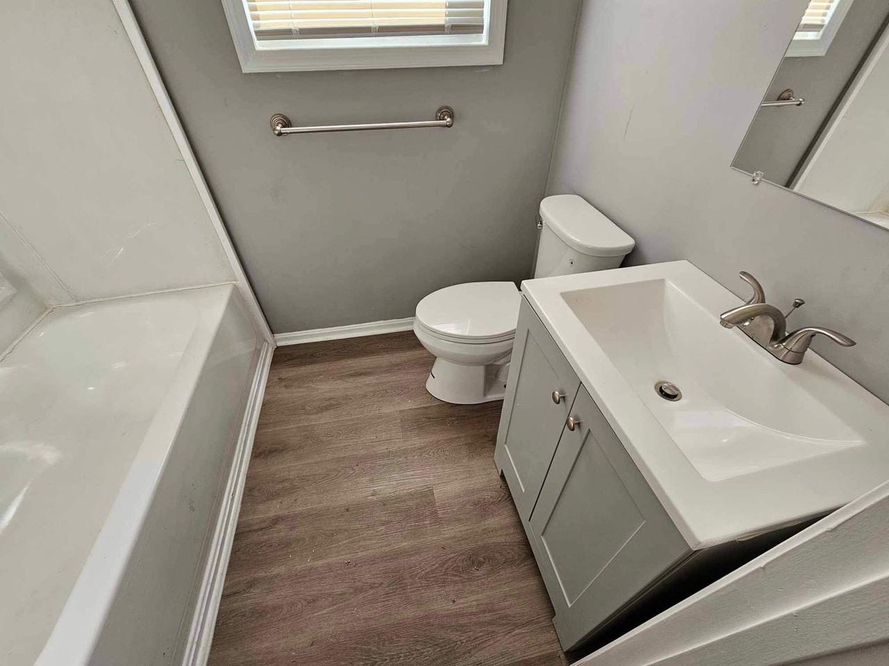 3540 Juneway - Photo 5 of 6