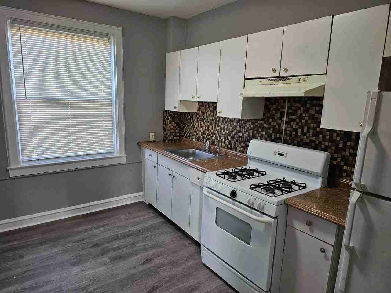 3540 Juneway - Photo 6 of 6