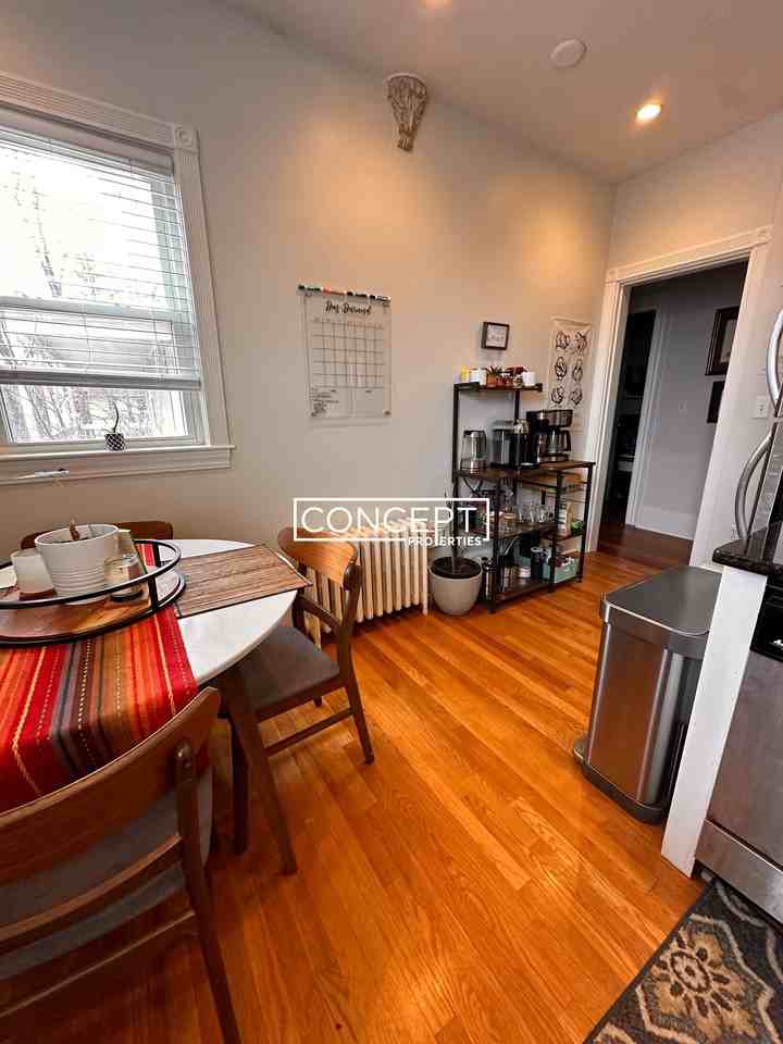 207 Cummins Hwy #1F - Photo 5 of 17