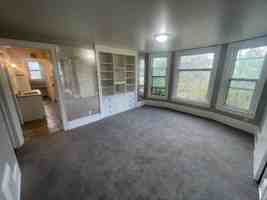 featured image of 141 W Hadley St