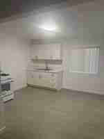 featured image of 2109 W Myrtle St