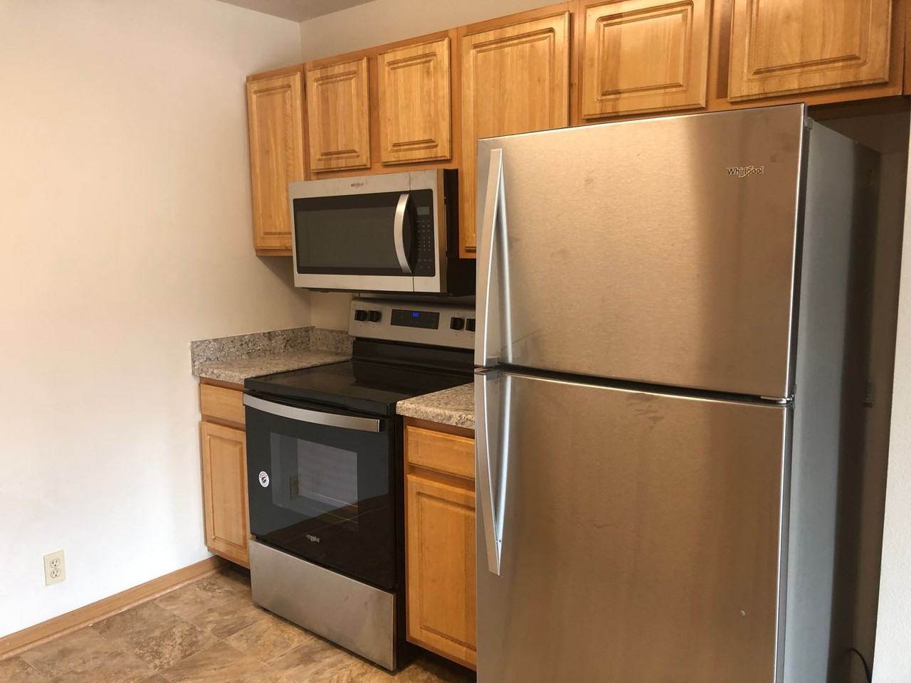 258 N. Hyland - Photo 4 of 50
