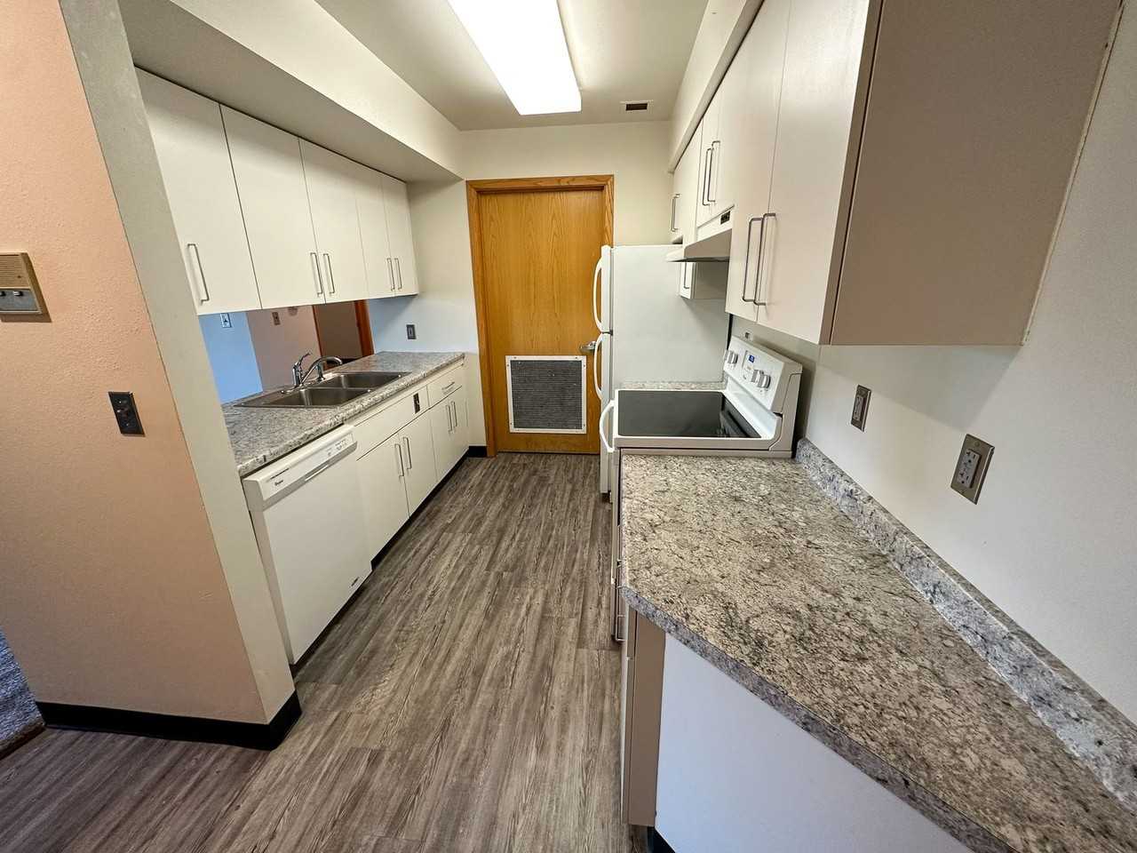 245 Hyland - Photo 4 of 50