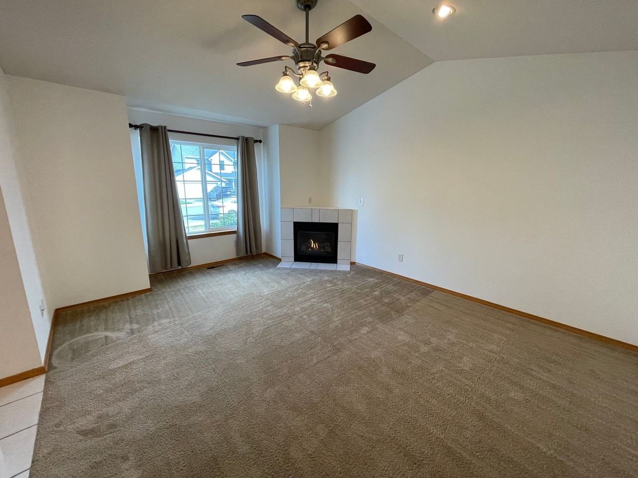 1337 Nw Redwing Dr - Photo 5 of 18