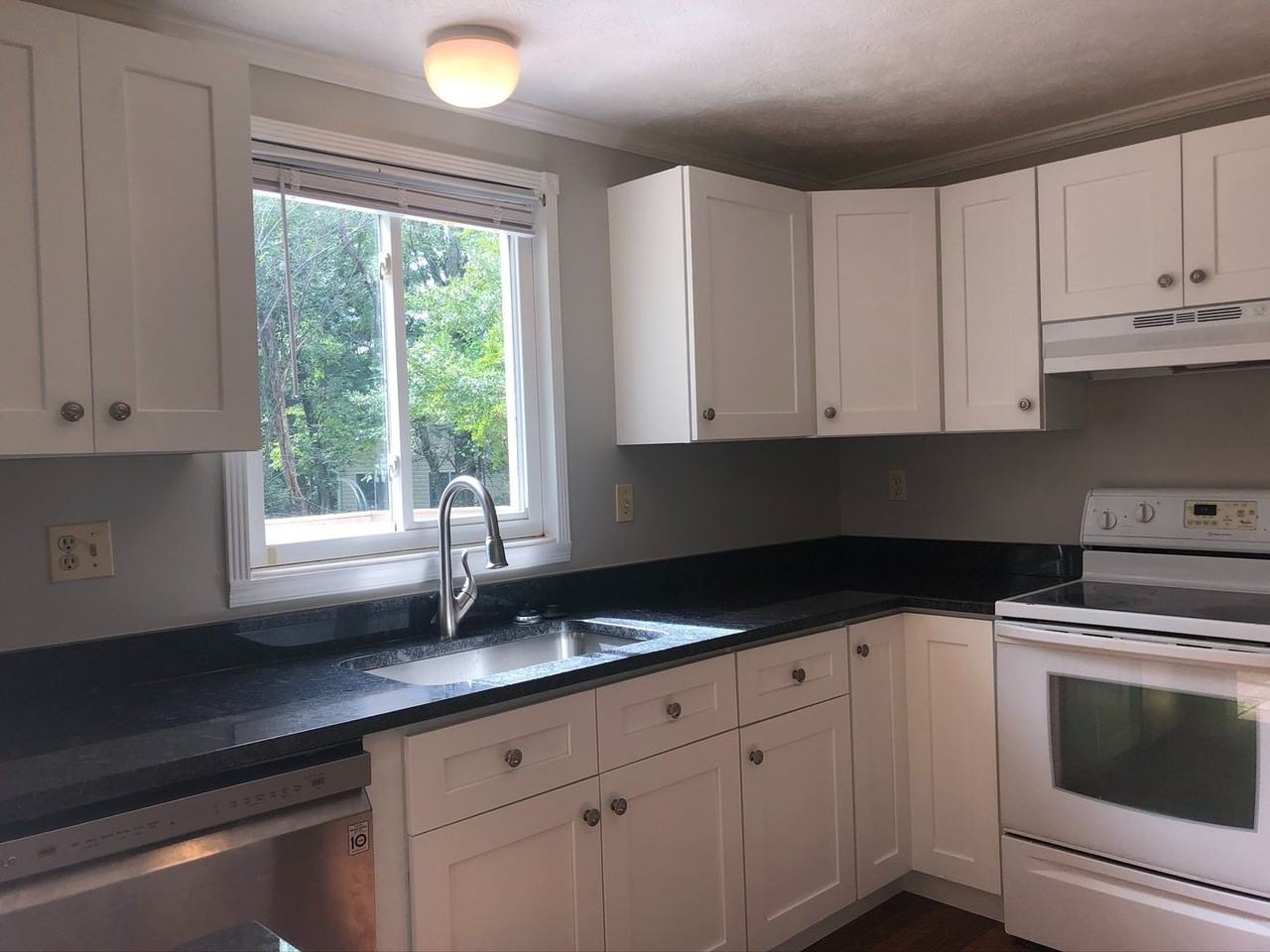 3852 Beech Down Dr - Photo 2 of 34