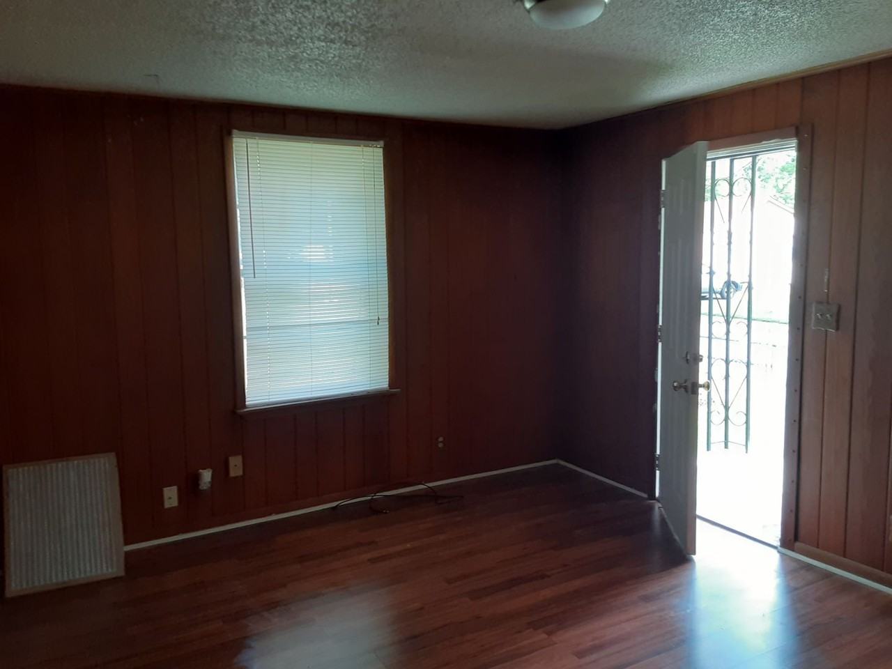141 Pike Ave - Photo 3 of 17