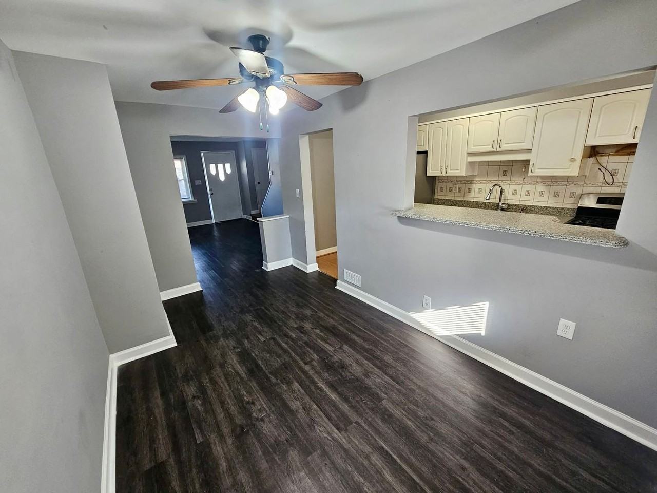 845 Jaydee Ave - Photo 4 of 15