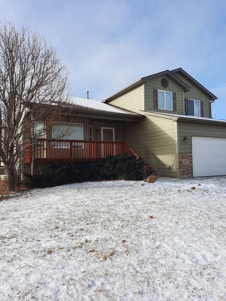 4317 Donegal Way - Photo 2 of 50
