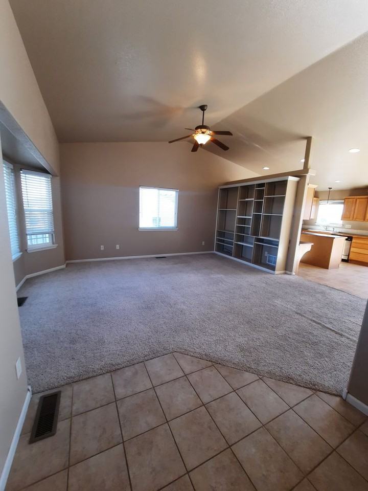 4317 Donegal Way - Photo 5 of 50
