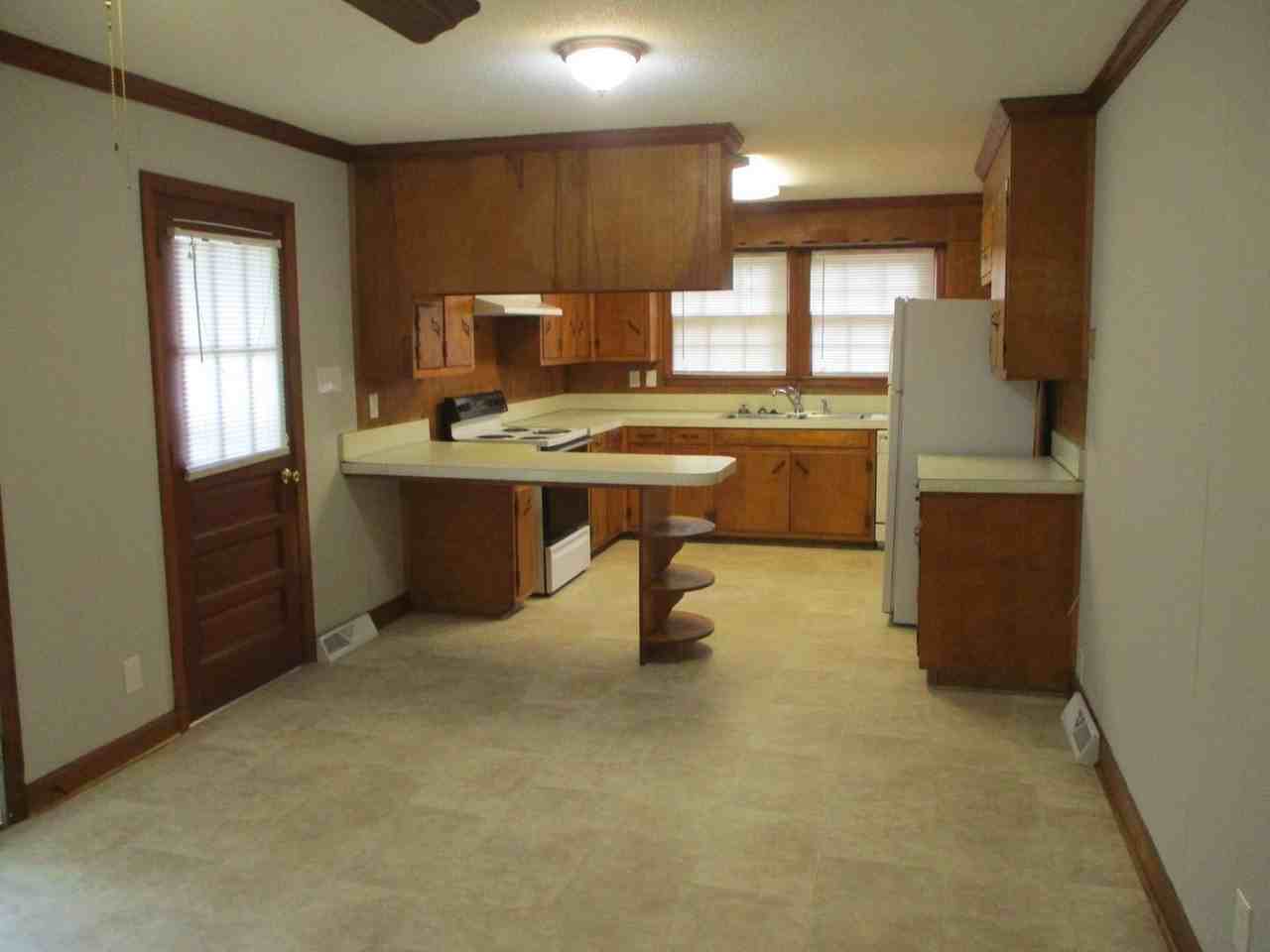 1148 Ebinport Rd - Photo 4 of 22