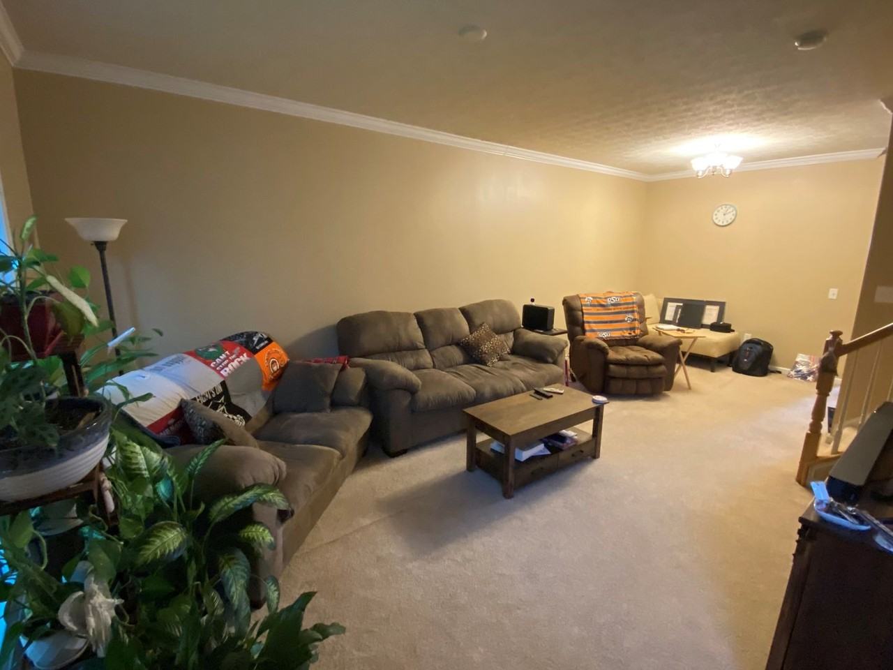 2193 Deyerle Ave - Photo 5 of 13