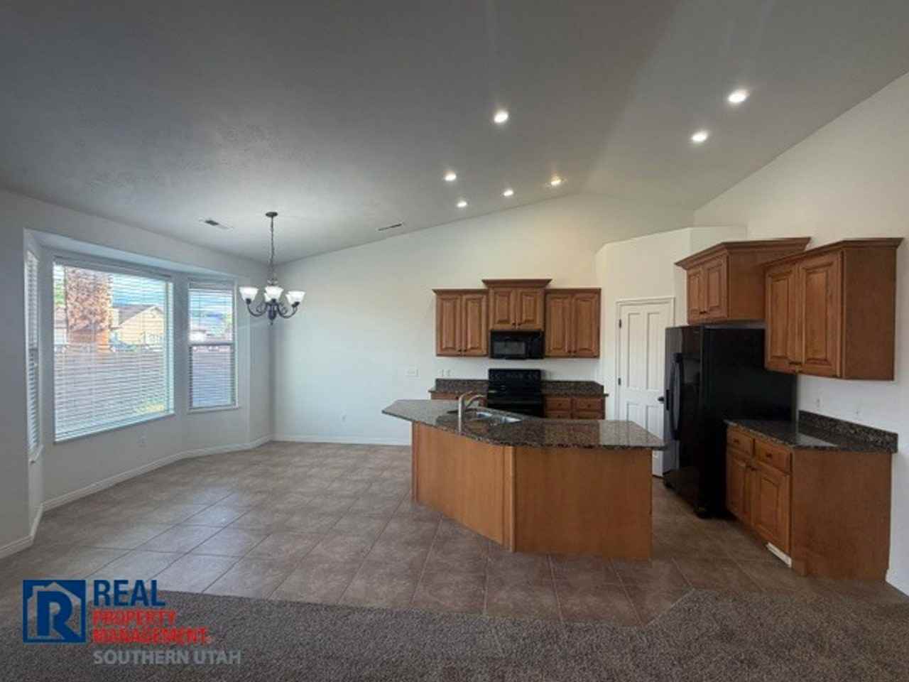 3900 Madison Ave - Photo 7 of 19
