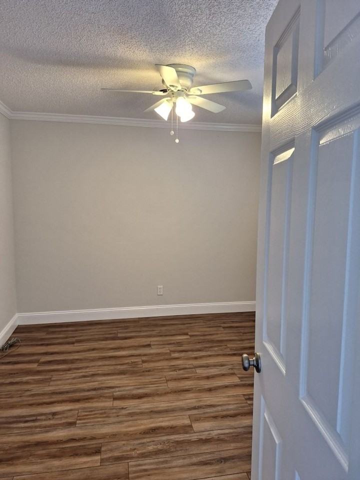 1115 Blinken St - Photo 5 of 35