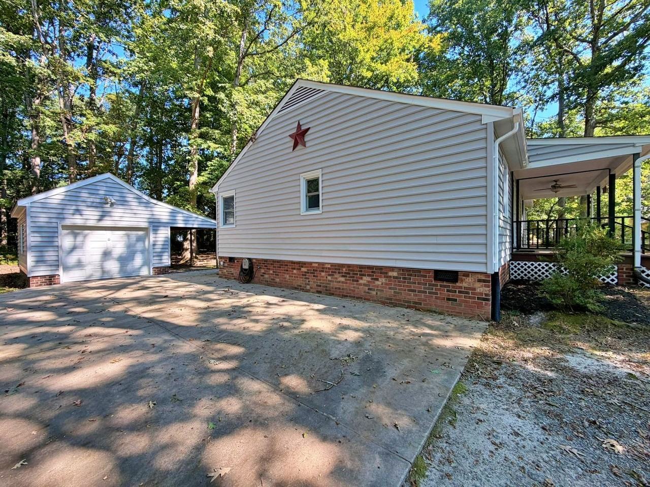 8800 Sedbergh Dr - Photo 2 of 41