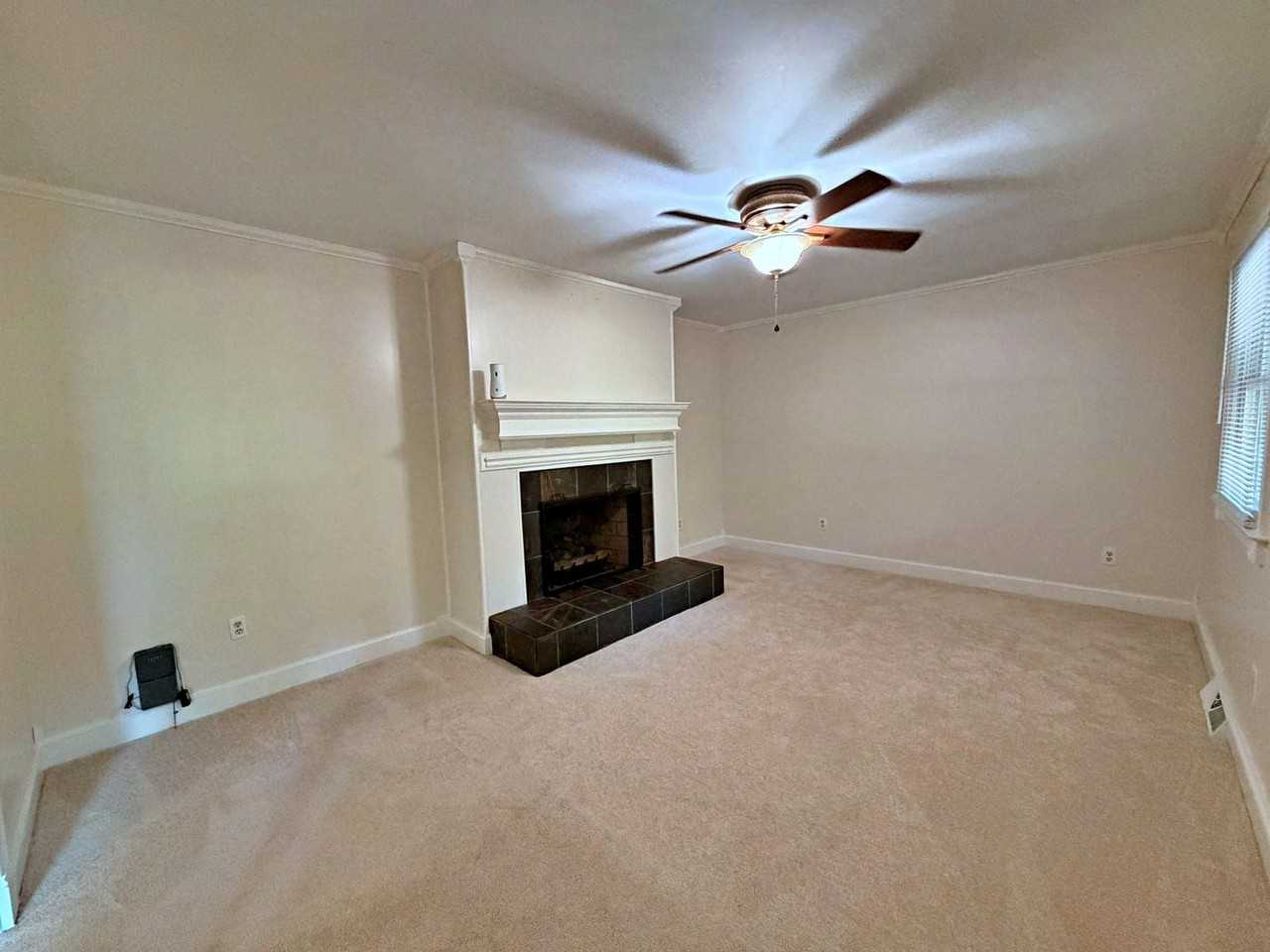 8800 Sedbergh Dr - Photo 5 of 41