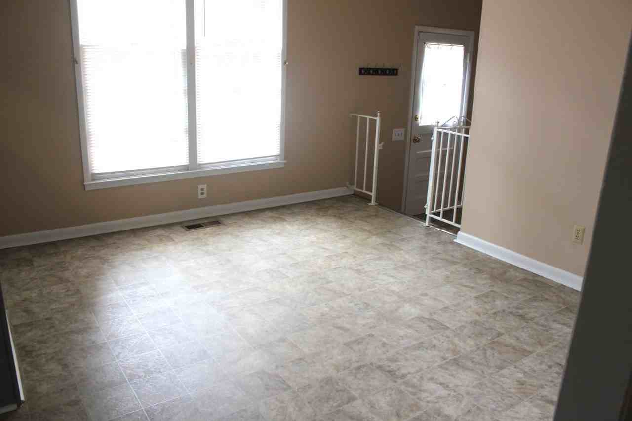 5817 Dobson Dr - Photo 6 of 23