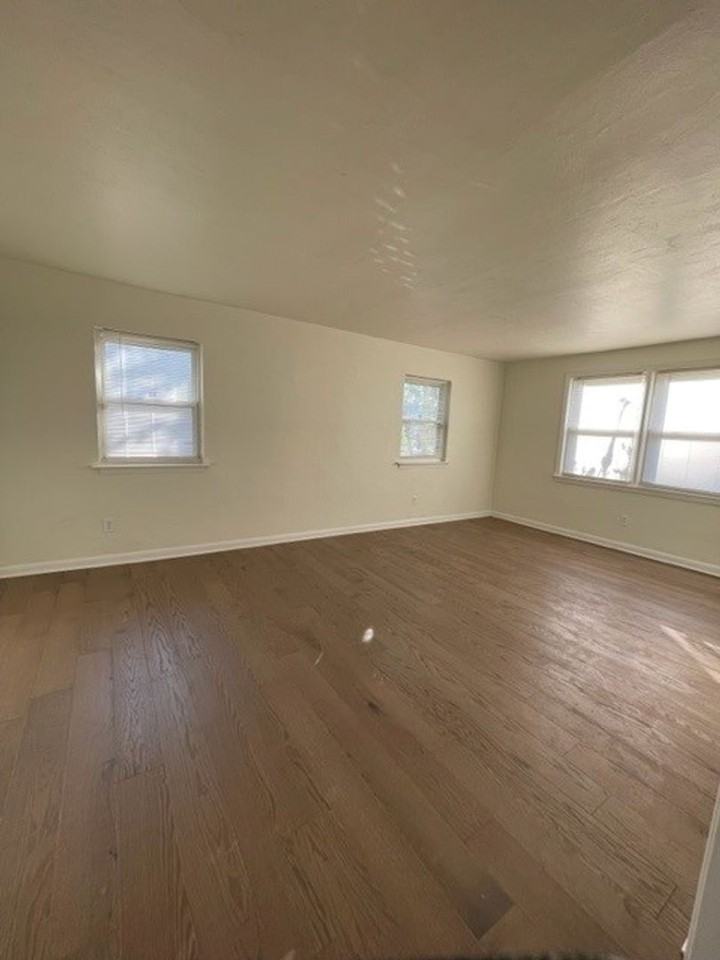 4025 S Plaza Trl - Photo 3 of 14
