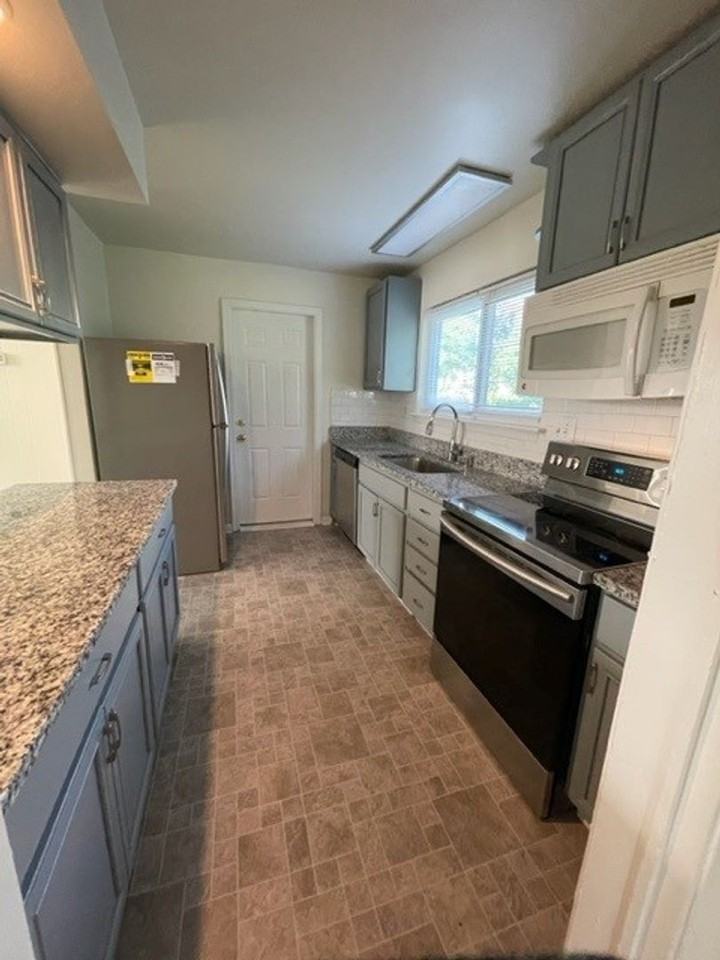 4025 S Plaza Trl - Photo 7 of 14