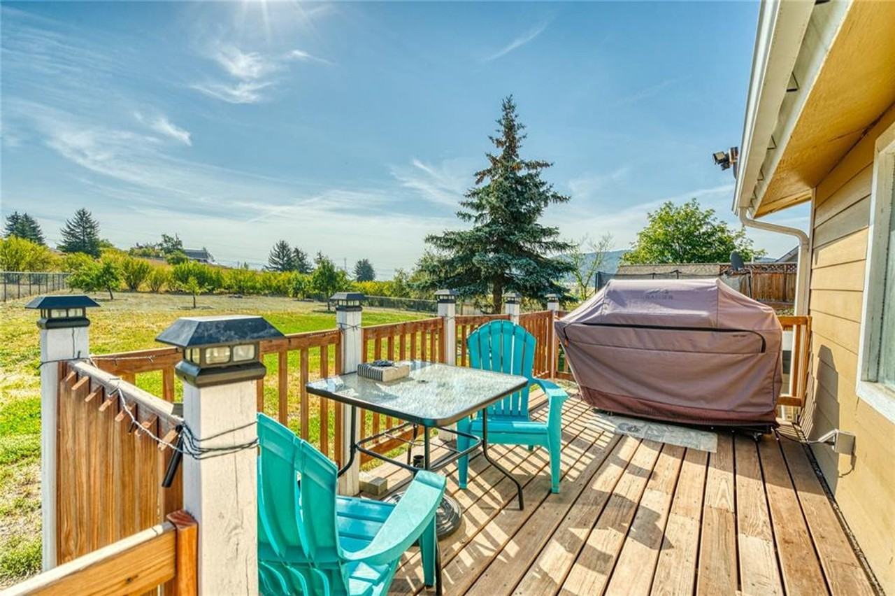 296 Hartt Hill Dr - Photo 6 of 50