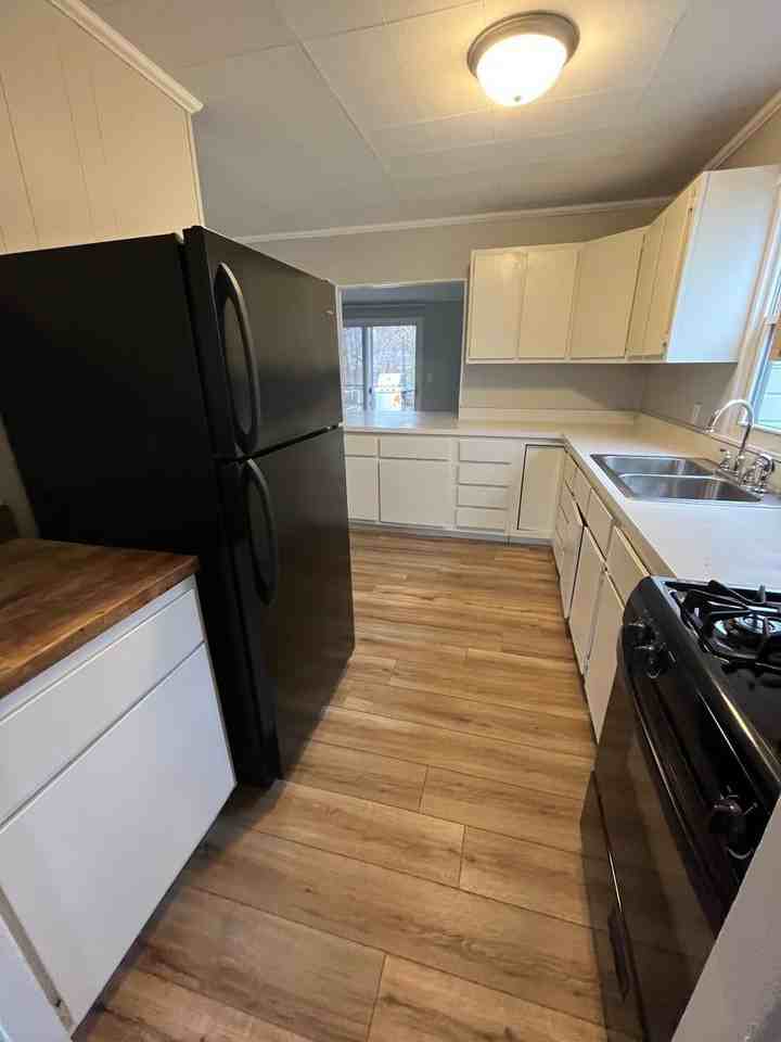 2142 Ulen Ln - Photo 5 of 18