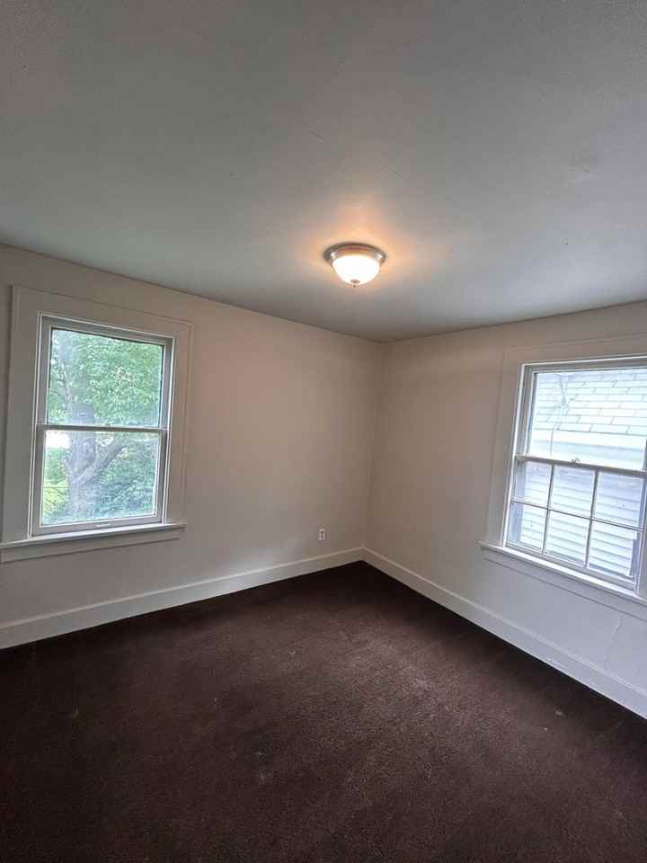 2243 New Haven Ave - Photo 7 of 9