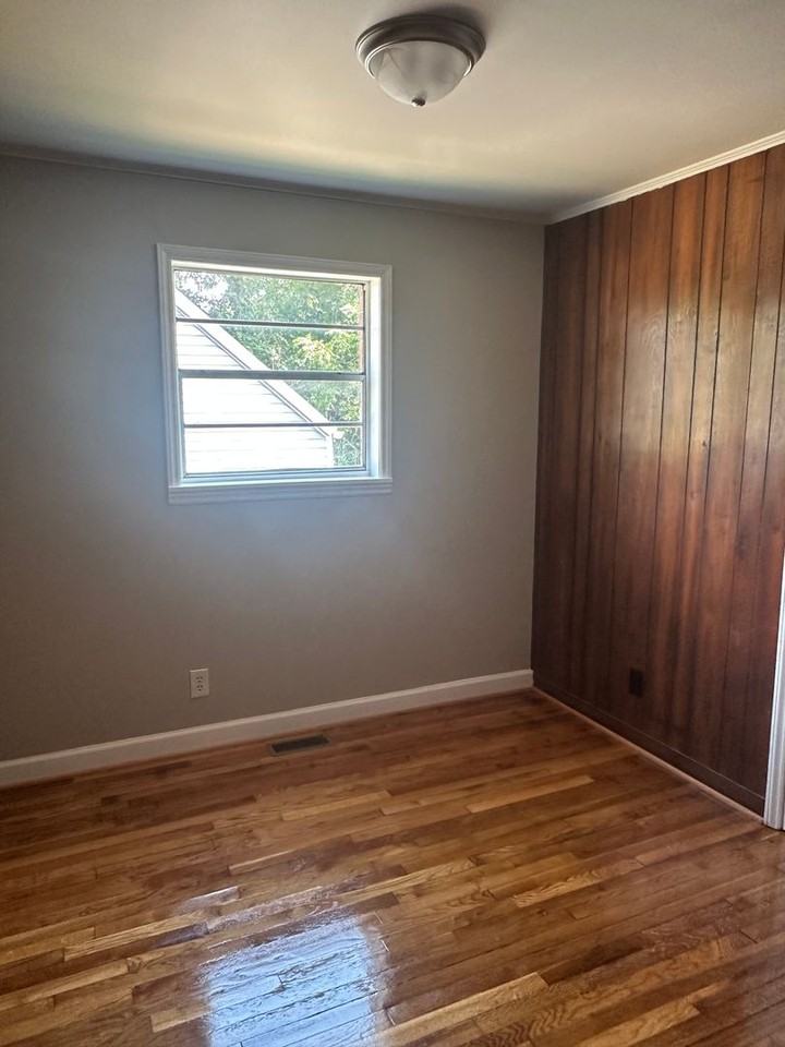 1820 Maryland Ave - Photo 6 of 9