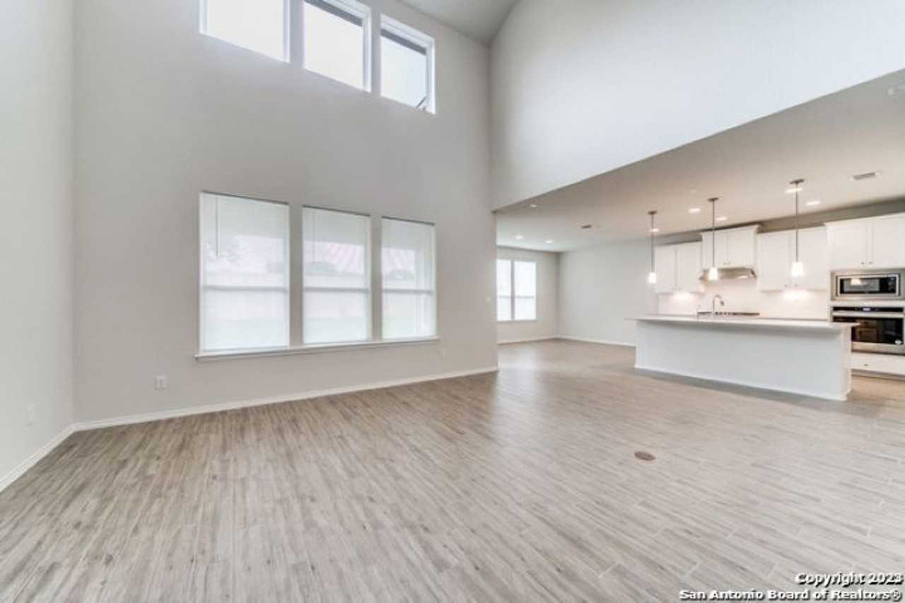 332 Aberdeen - Photo 2 of 12