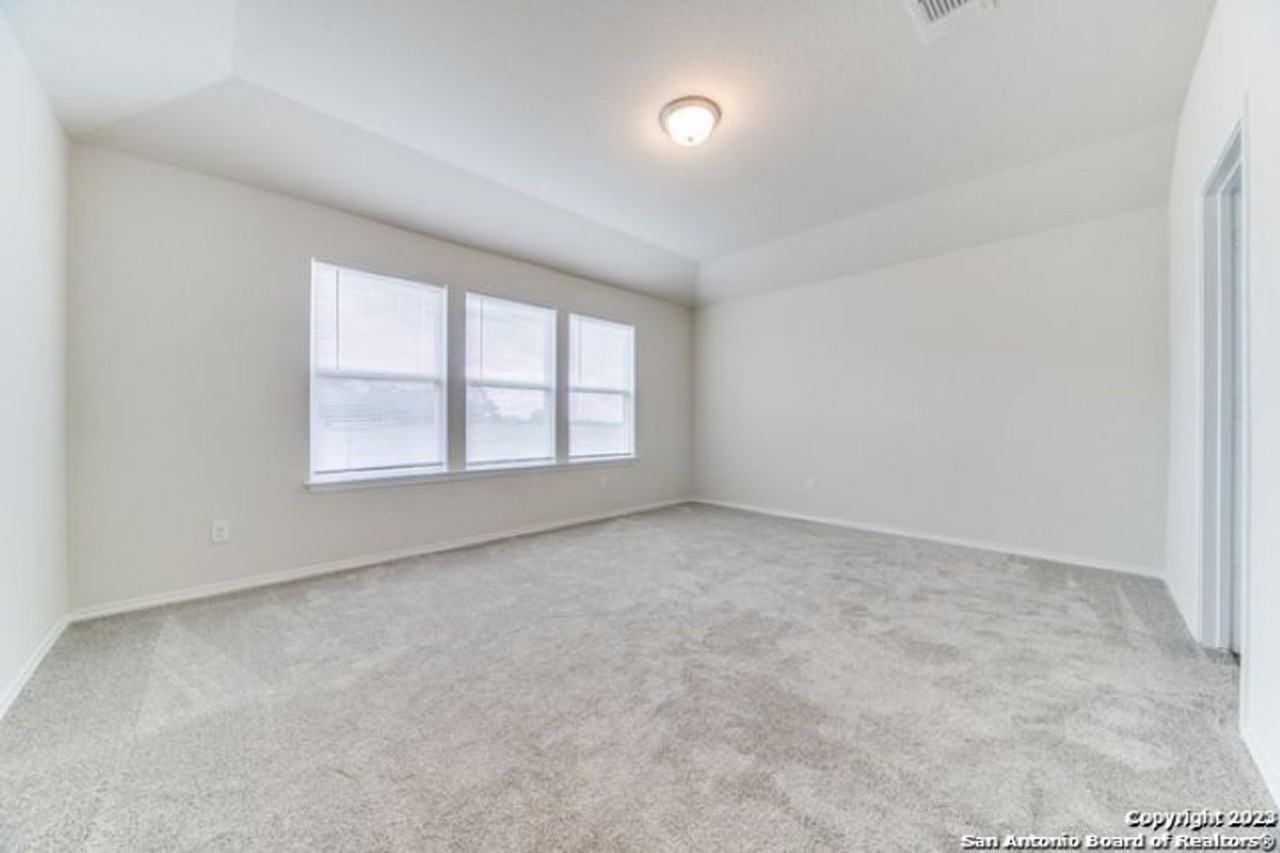 332 Aberdeen - Photo 7 of 12