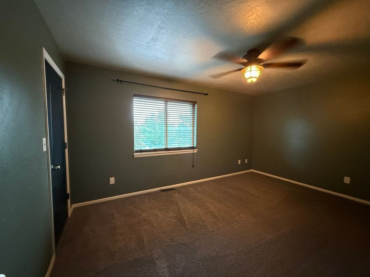 651 1/2 Serenity Ln - Photo 7 of 10