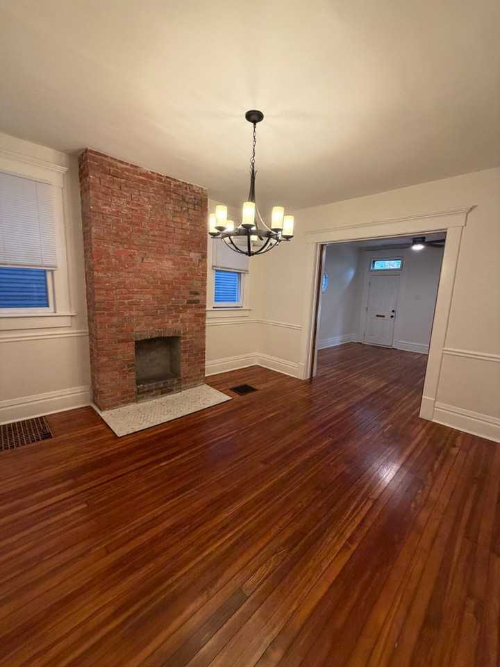 297 Reinhard Ave - Photo 6 of 19