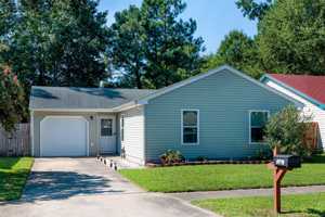 featured image of 1307 Eaglewood Dr